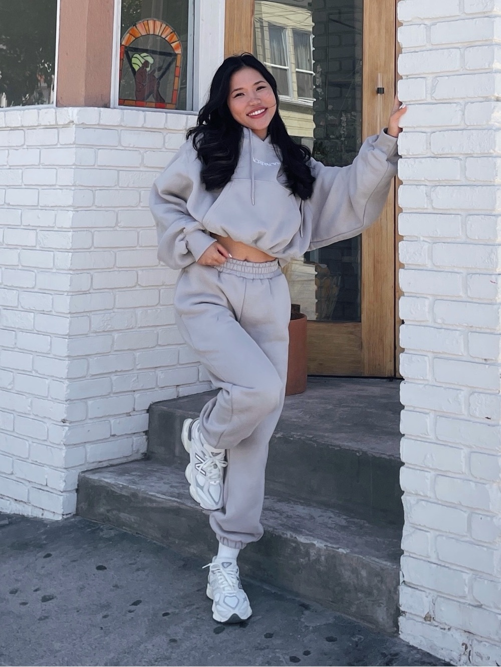 Women's Cozy Oversized Sweatshirt & Sweatpants SET in Light Beige